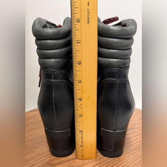 Sorel Women’s Black Leather Conquest Wedge Waterproof Lace Up Ankle Booties - Picture 4 of 11